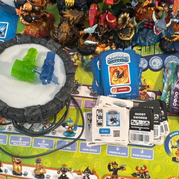 Skylanders Game Huge Bundle PS3 With Games & Portals - Picture 10 of 12